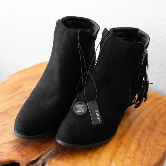 NWT! ARDENE BLACK FRINGE ANKLE BOOTS SZ 10 - Picture 4 of 10